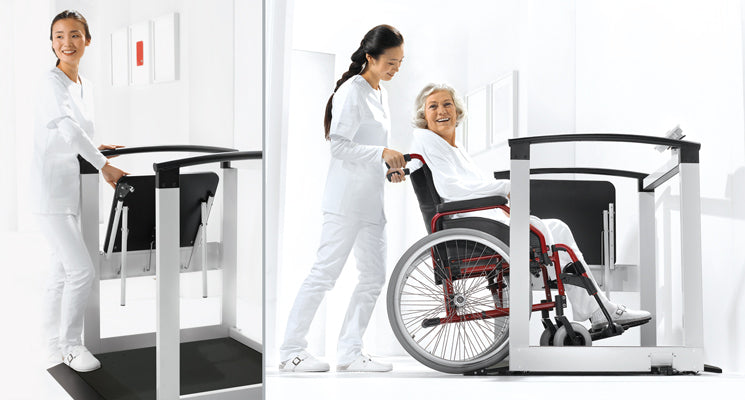 Seca 685 R with person in wheelchair