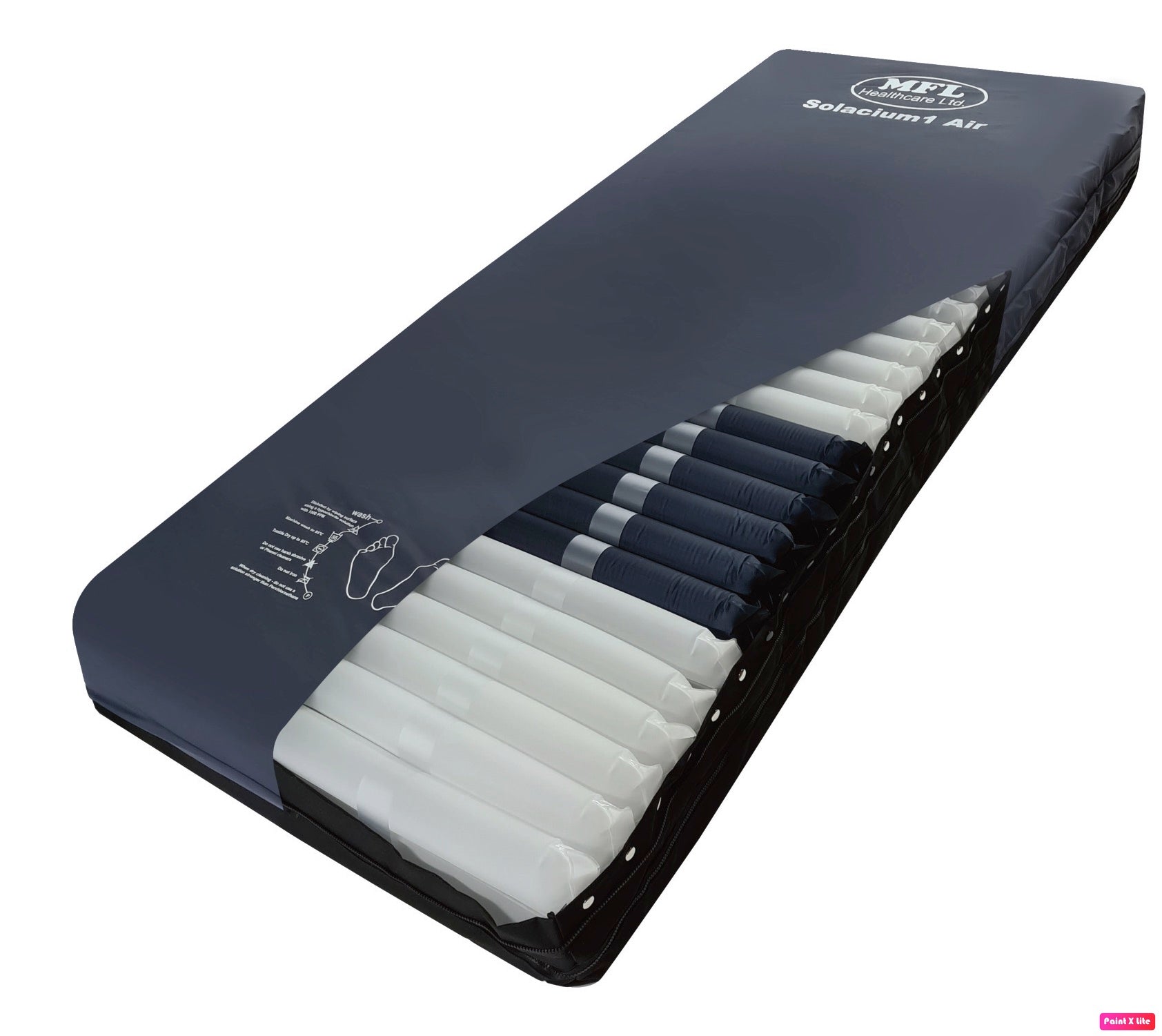 Solacium 1 dynamic air mattress positioned on profiling bed with digital pump attached at foot end