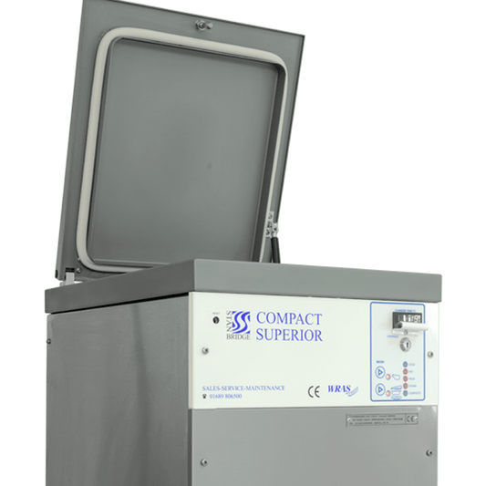 Bedpanwasher/Disinfector Compact Superior 2 side view.