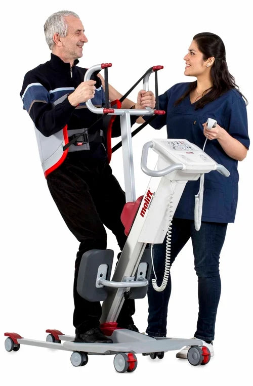 Molift Quick Raiser 205 full view – sit-to-stand hoist showing lifting mast, adjustable legs, and wheels, ready for patient transfer.