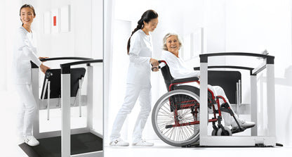 Seca 685 R with person in wheelchair