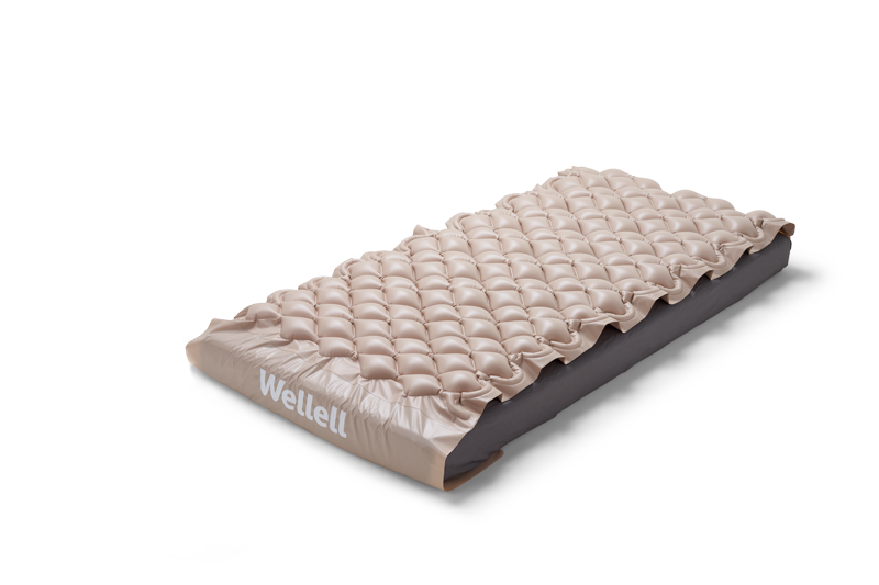 Close-up of the 130 bubble cells on the Domus 1 mattress overlay.