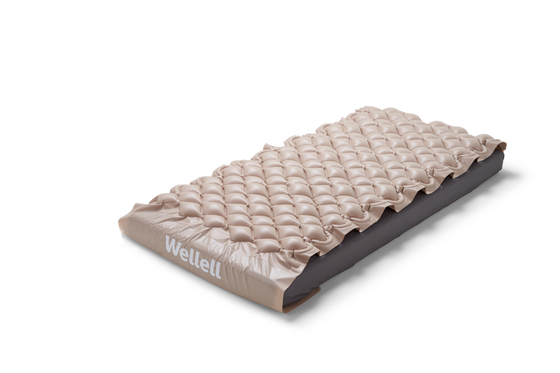 Close-up of the 130 bubble cells on the Domus 1 mattress overlay.